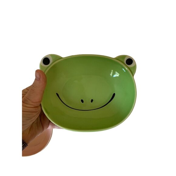 WALT DISNEY WORLD EPCOT JAPAN PAVILION Set 2 PIG and FROG FACE BOWLS - Picture 3 of 9